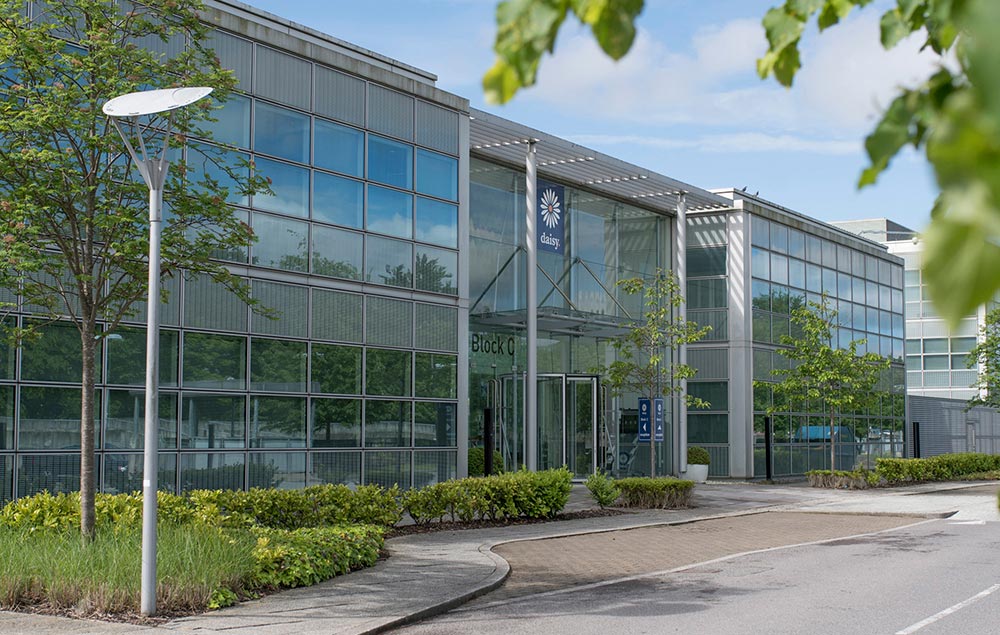 picture of Daisy office and building